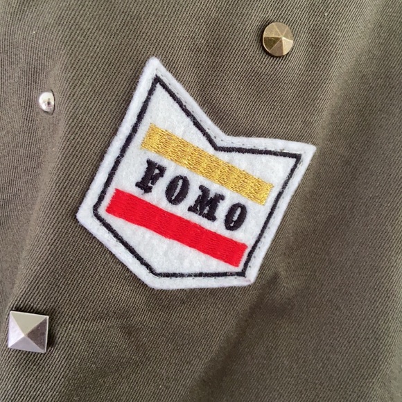 H&M embroidered army jacket green studded embellished parka fall grunge vibes 6 - Picture 11 of 16